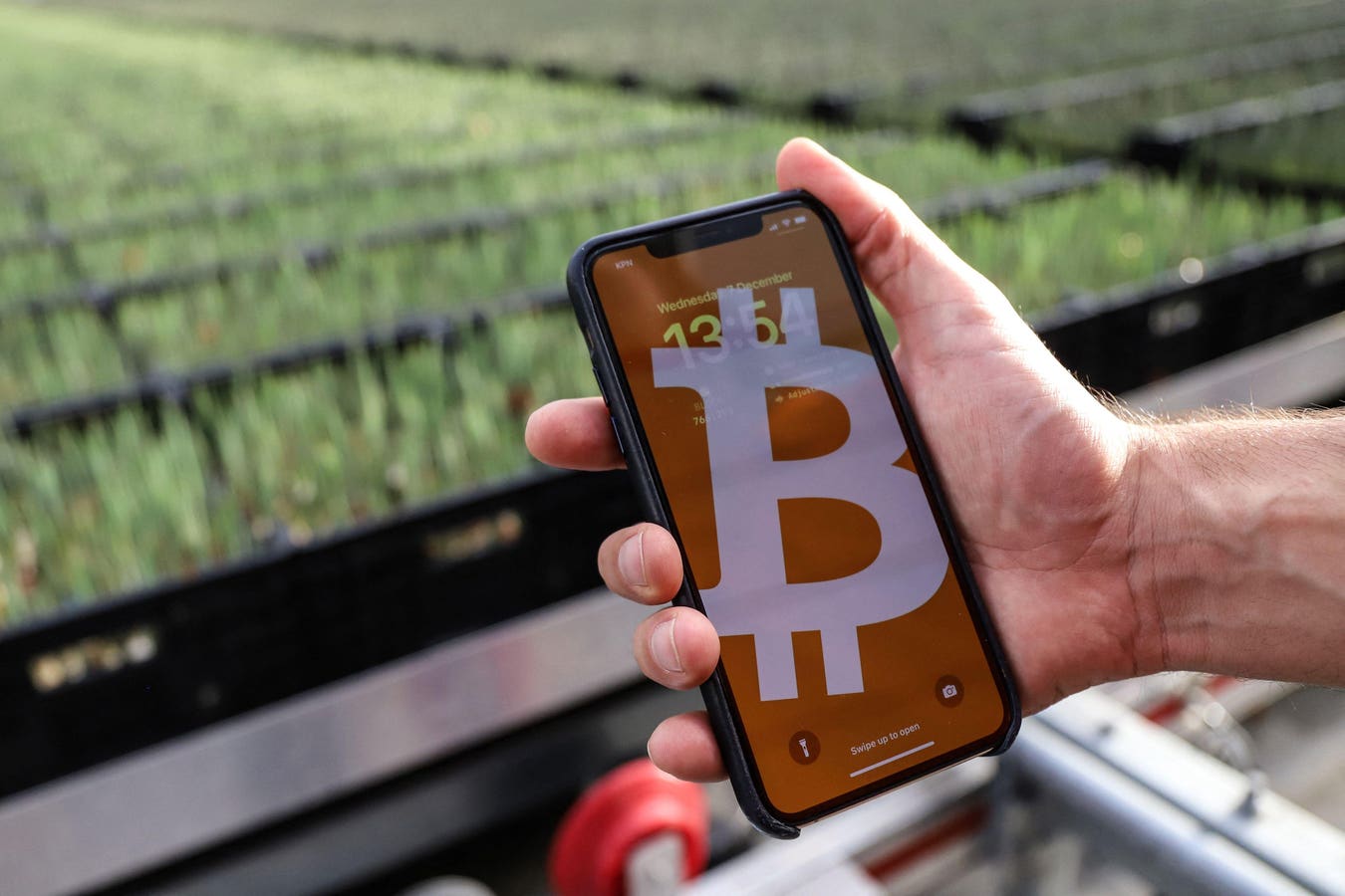 Bitcoin Mining 101: A Beginner's Guide to Breaking into the