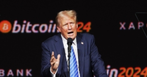 Trump's Crypto Debt Payoff Plan Mocked by Supporters: National Debt