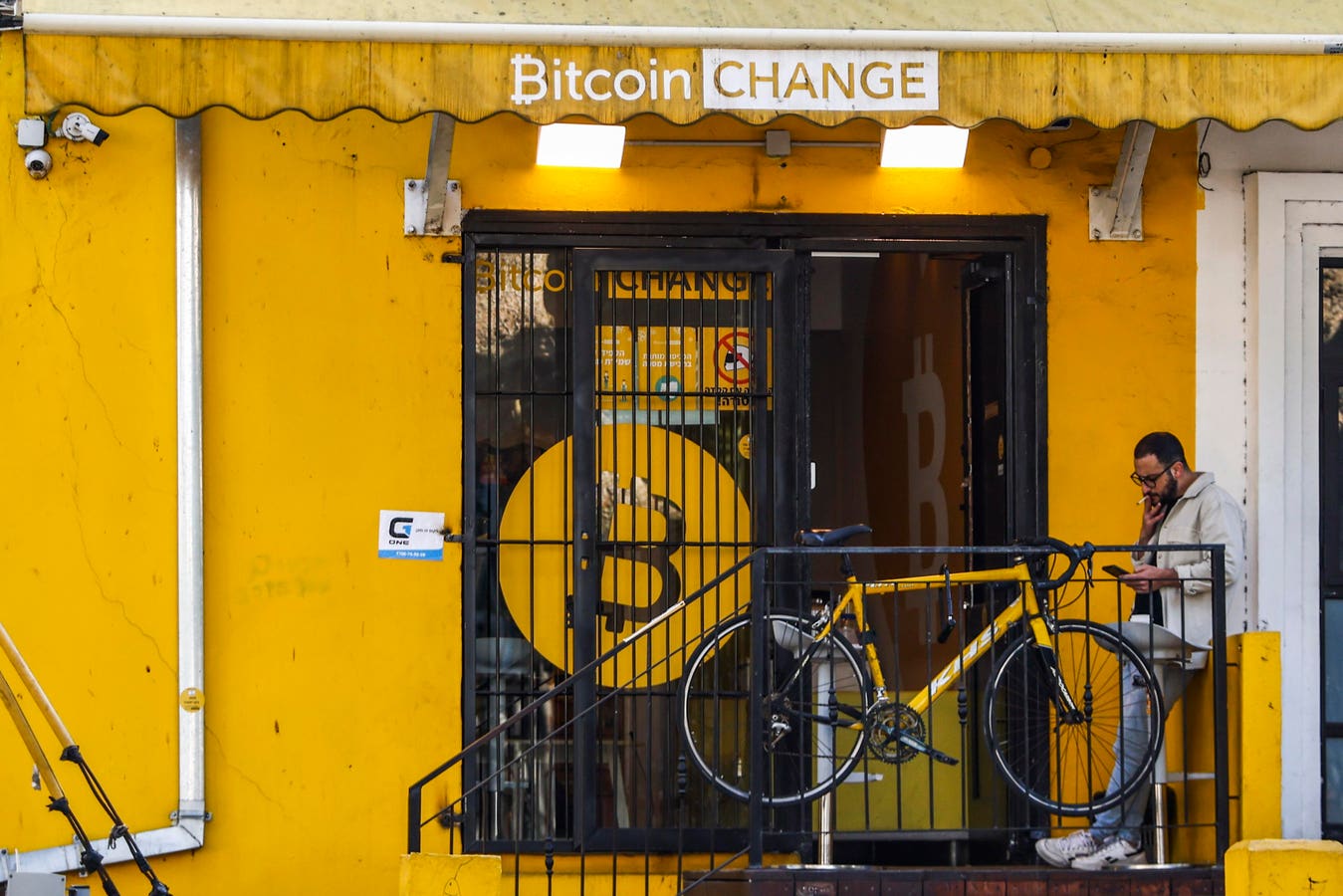 Bitcoin Captures Central Banks' Interest: Growing Trend in Research