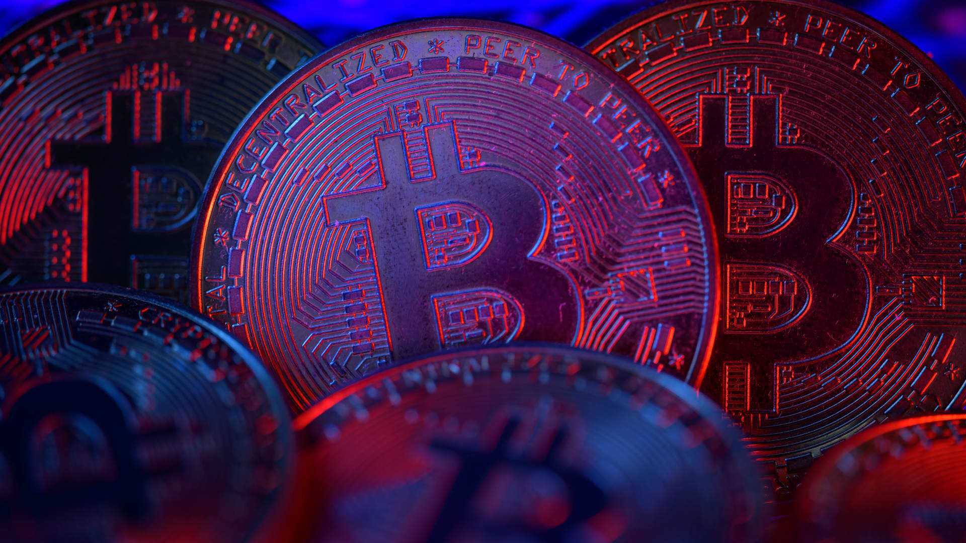 Bitcoin Price Drops to $60K Amid Escalating Middle East Tensions