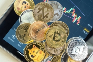 Cryptocurrency expert warns of Bitcoin and Ethereum price drops before