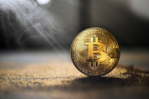Bitcoin Price Dives 7% after Kamala Harris Narrows Trump Lead: