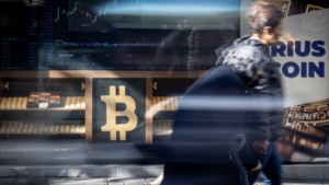 Bitcoin Price Surges Close to $100K: Analysts Divided on Future