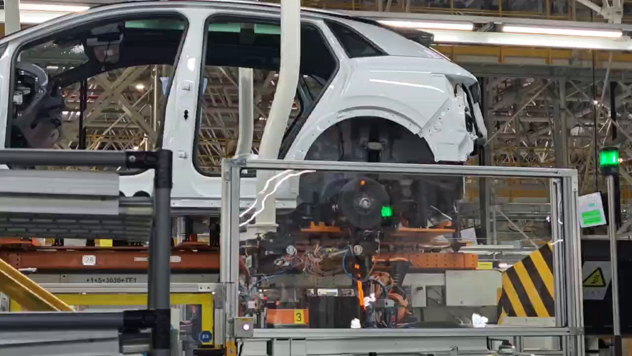 Exploring Jiading's Automobile Industry: CIIE Site Visit Unveils Innovation