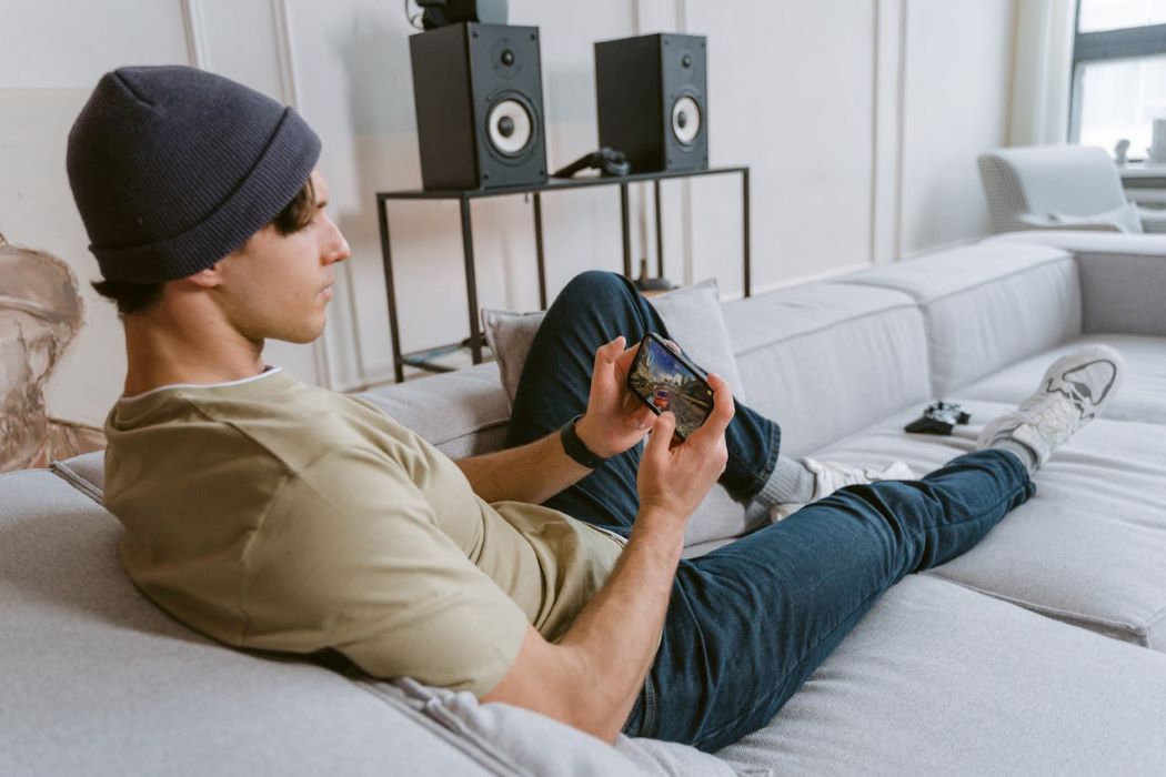 Exploring Top Mobile Gaming Trends Revolutionizing Entertainment Industry